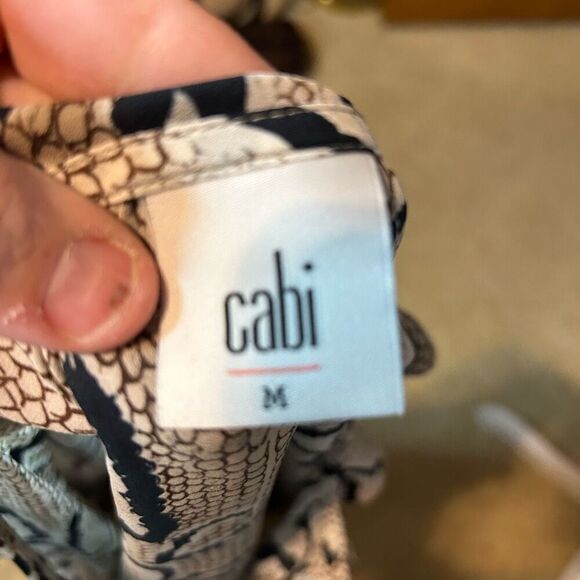 Cabi snakeskin animal print blouse size M - Picture 9 of 13